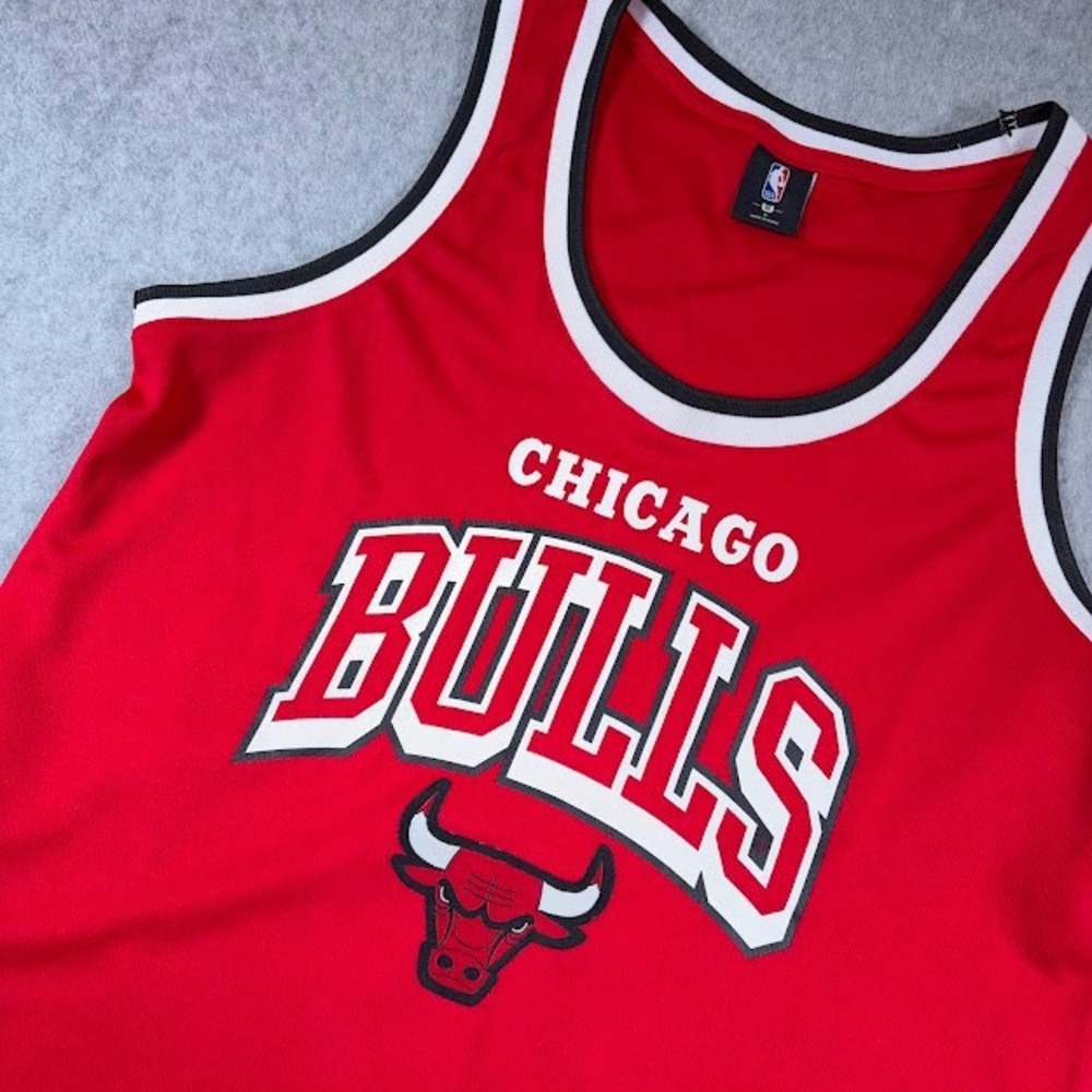 NBA Chicago Bulls Jersey Mens‎ Large Red Basketball Tank Top Active Sports Fan